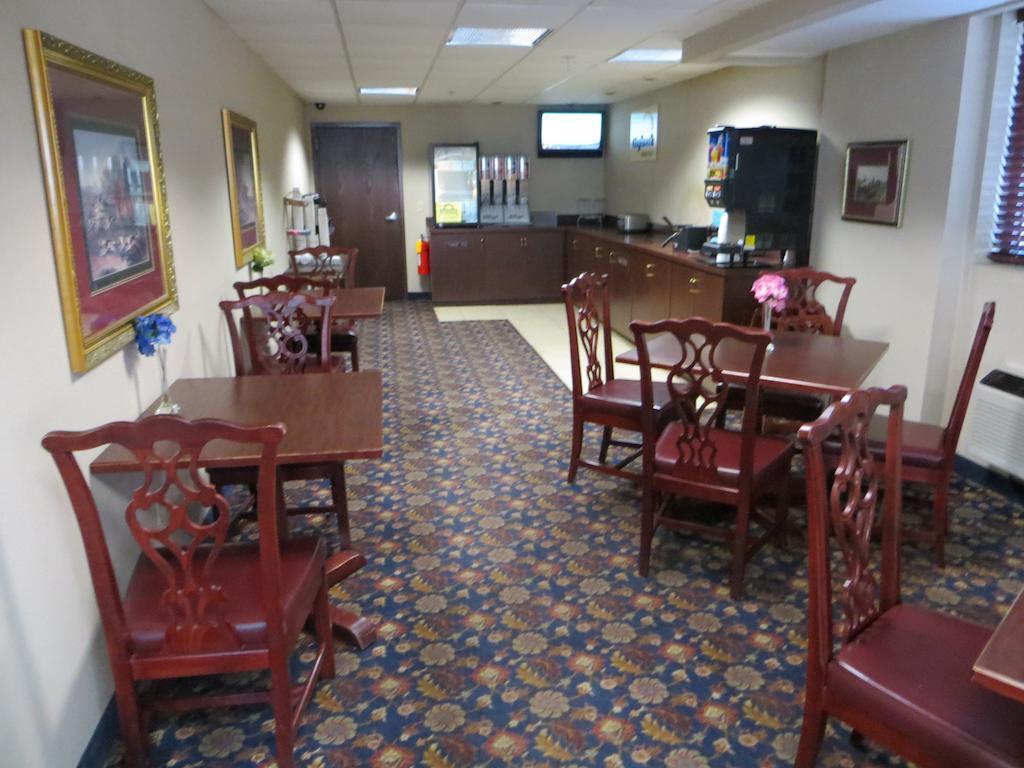 Days Inn By Wyndham Grand Island I-80 Doniphan Exterior foto
